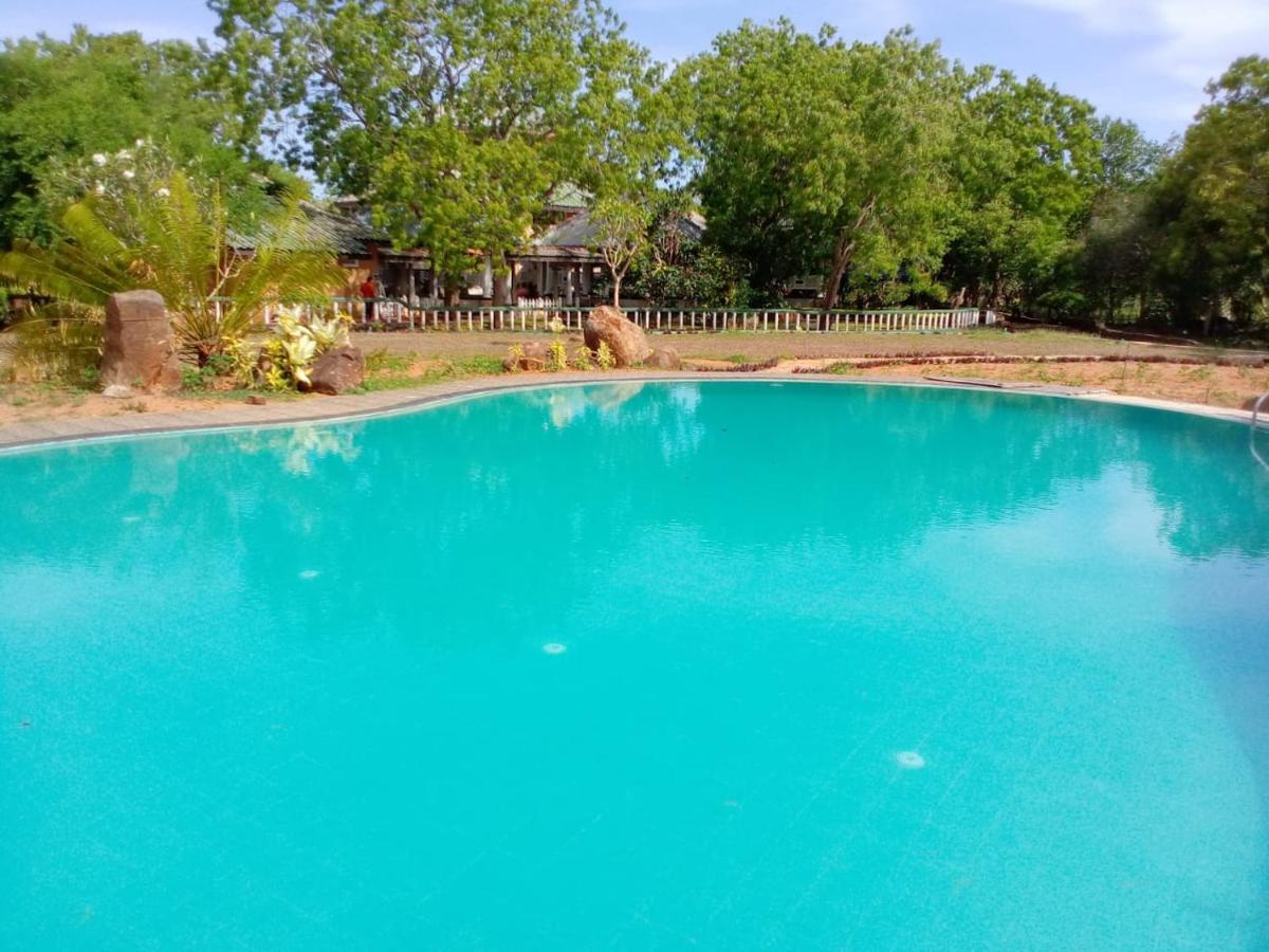 Kodigahawewa Forest Resort ティッサマハーラーマ エクステリア 写真